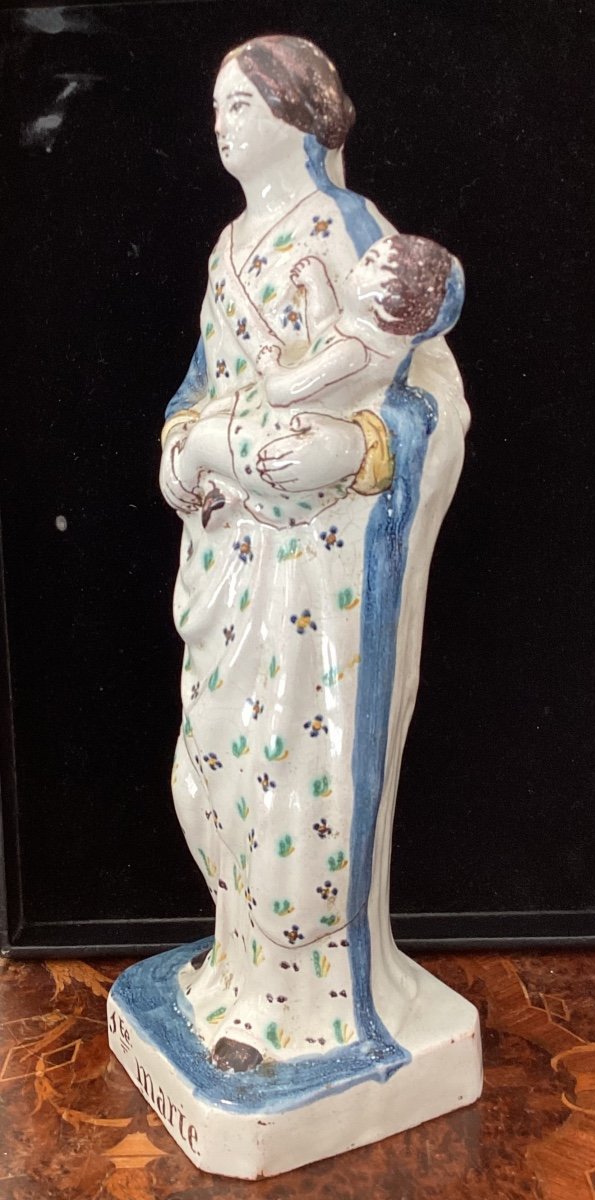 Vierge à l’enfant en faïence - Époque XIXe-photo-4