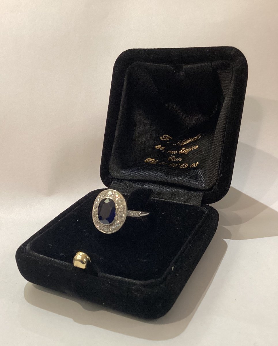 Pompadour Ring In Platinum, Sapphire And Diamonds-photo-4