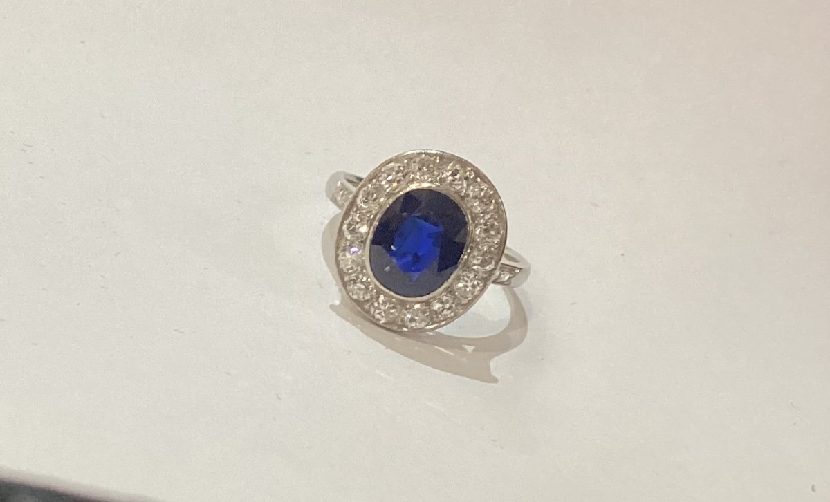 Pompadour Ring In Platinum, Sapphire And Diamonds-photo-5