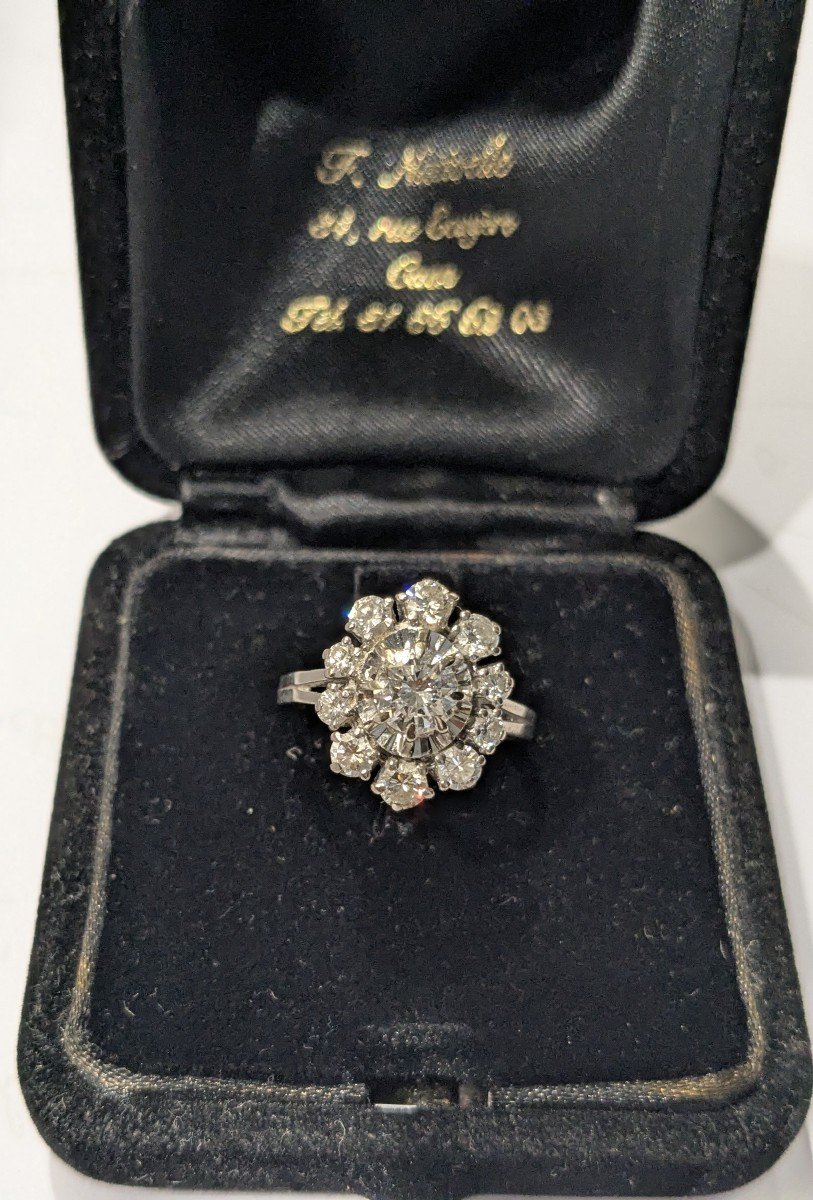 White Gold And Diamond Daisy Ring - 1960s