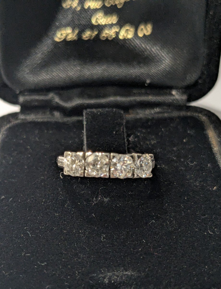 River Ring In White Gold And Diamonds 