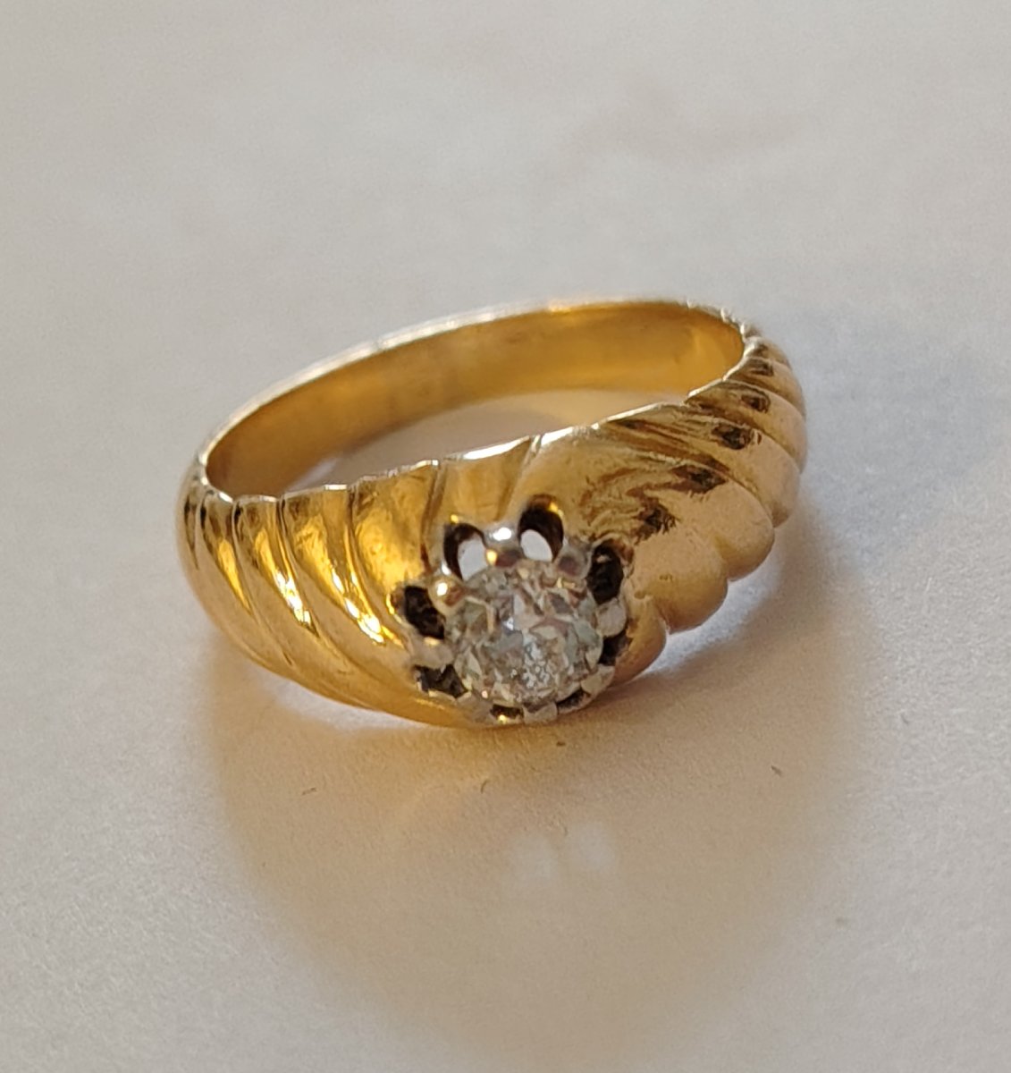 Yellow Gold And Diamond Band Ring-photo-1