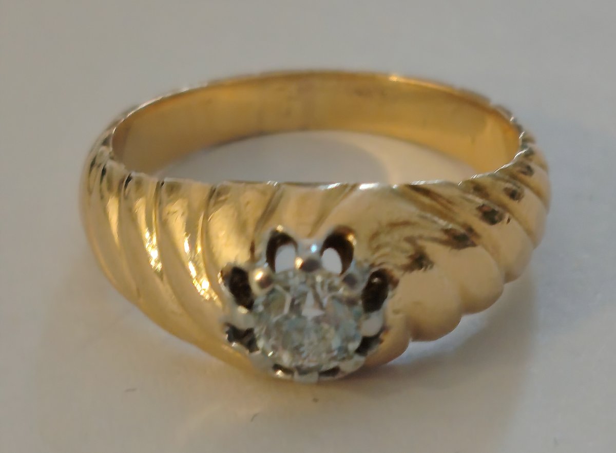 Yellow Gold And Diamond Band Ring-photo-3