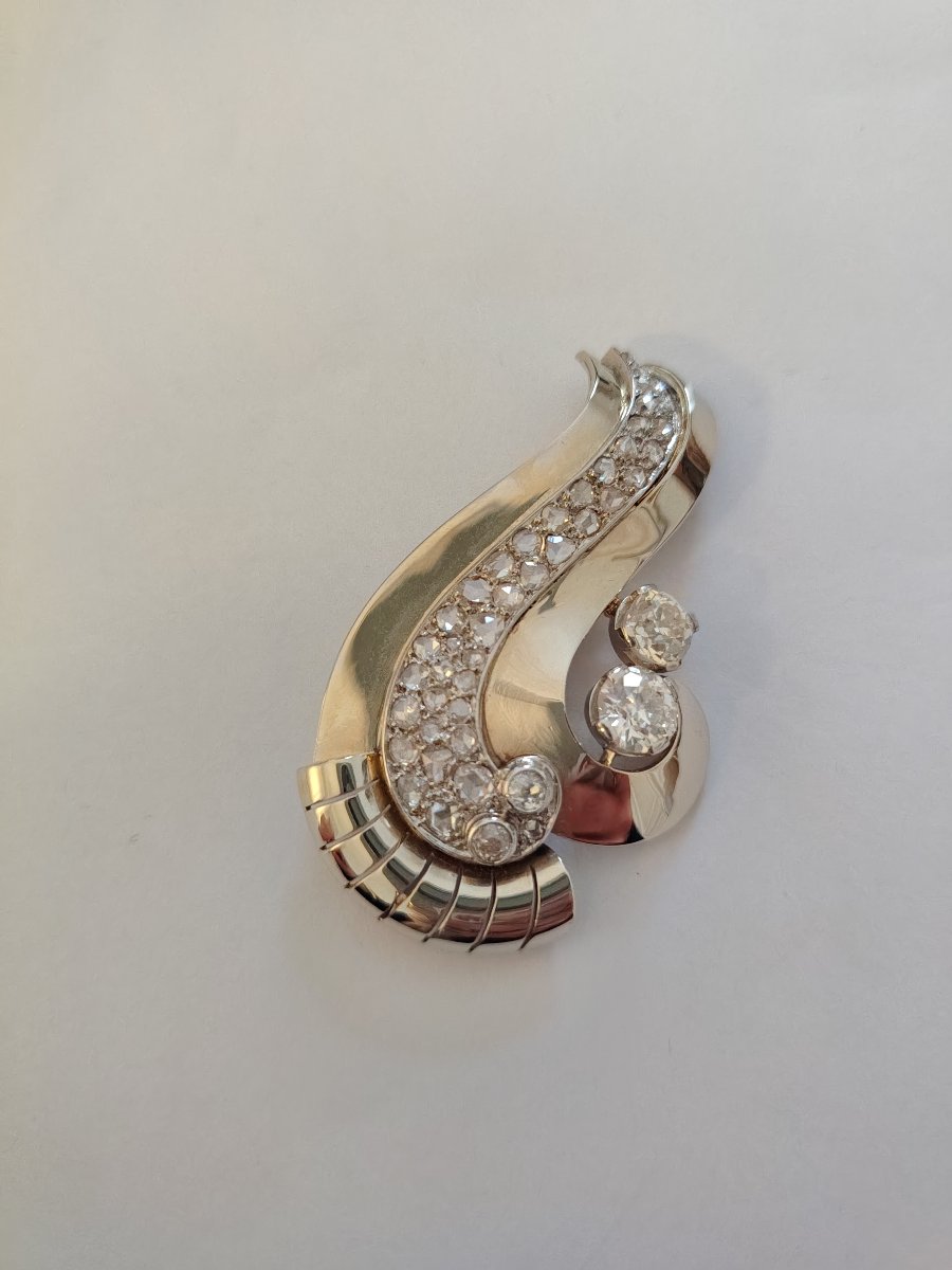 Grey Gold, Platinum And Diamond Clip Brooch, Circa 1925-photo-2