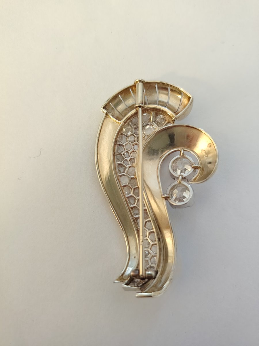 Grey Gold, Platinum And Diamond Clip Brooch, Circa 1925-photo-2