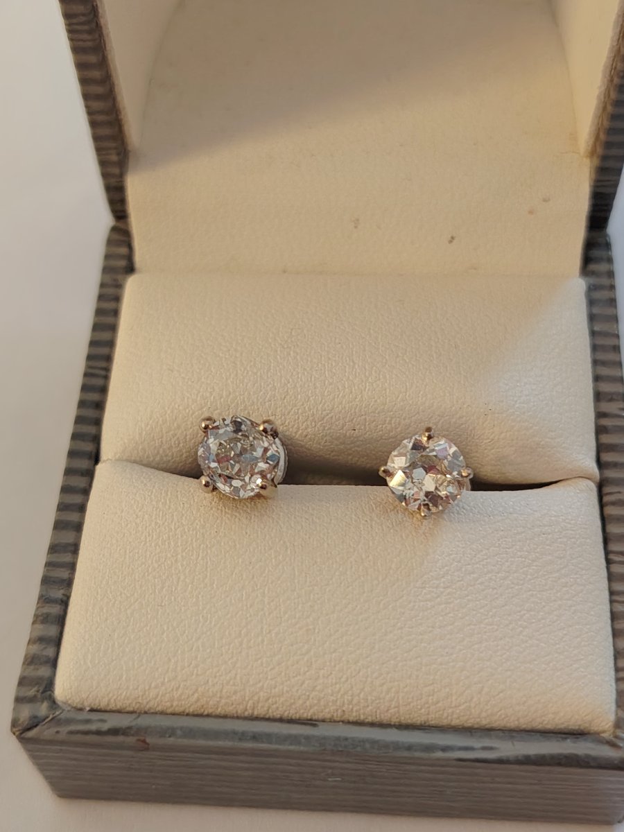 Pair Of Grey Gold And Diamond Stud Earrings-photo-4