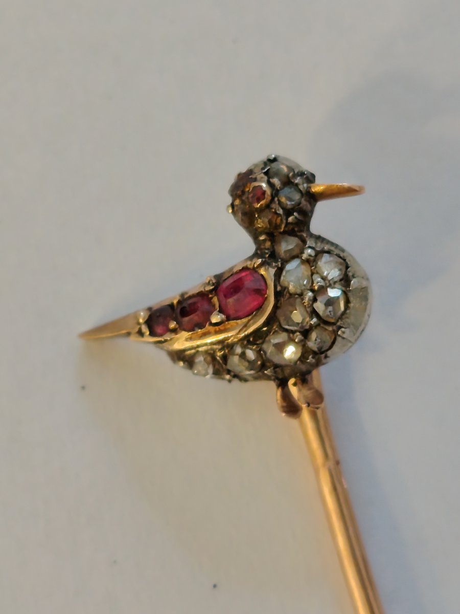 Épingle de cravate or et argent à motif d'un canard en rubis et diamants-photo-1