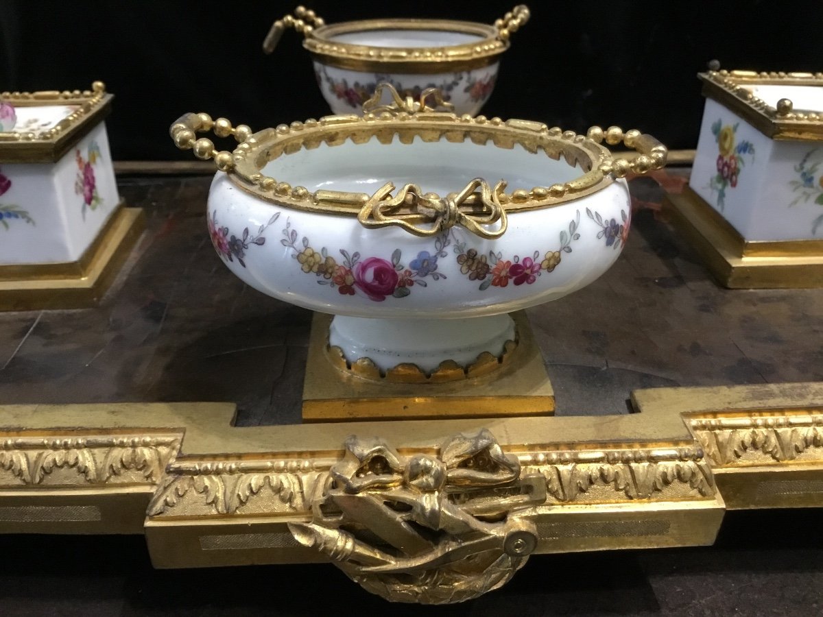 Encrier en bronze, porcelaine, laqué - Décor de fleurs et chinois /style Louis XVI, époque XIXe-photo-4