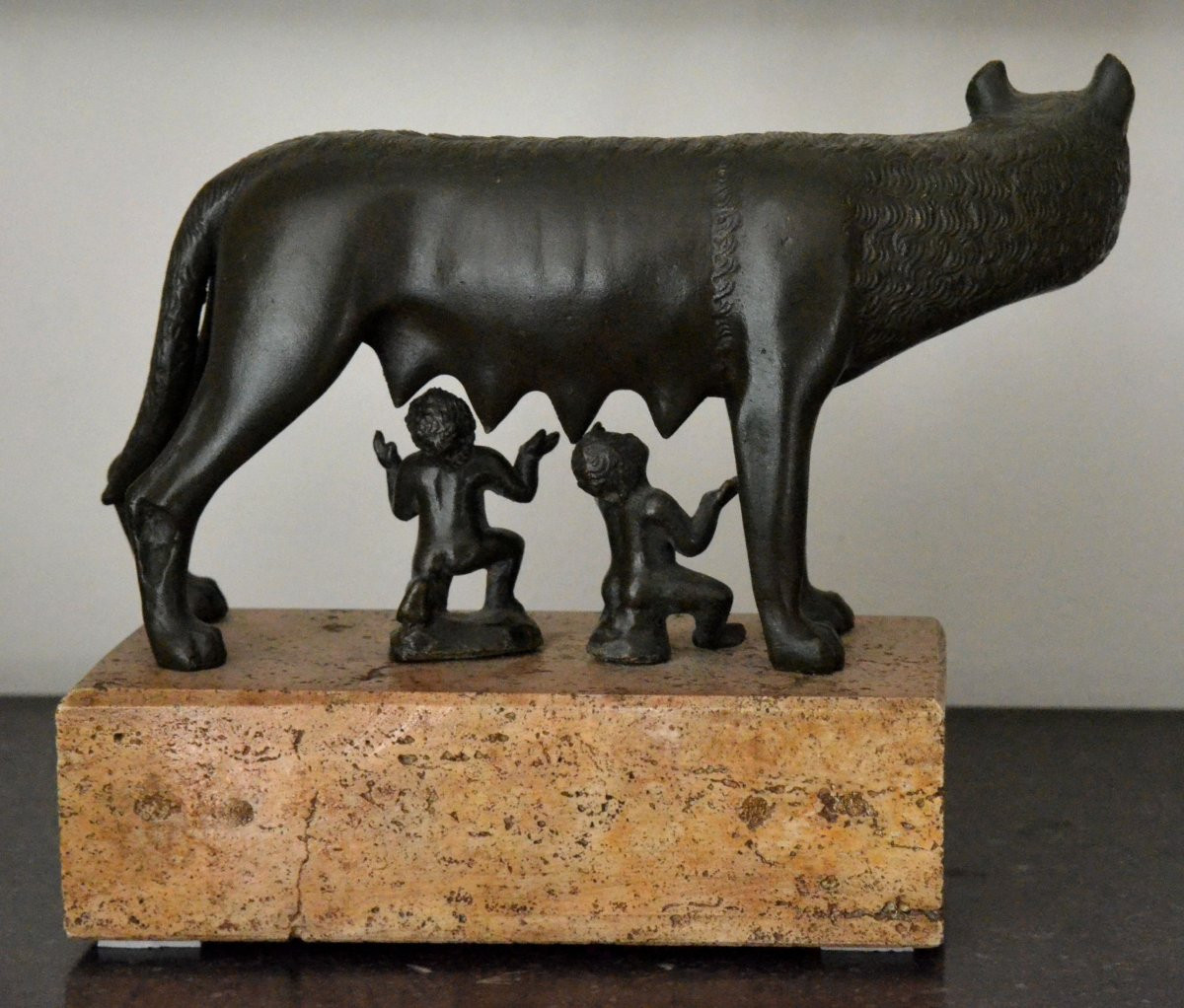 The Capitoline Wolf, Romulus And Remus.-photo-2