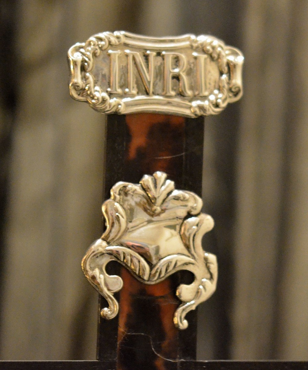 Important Crucifix Made Of Silver And Tortoiseshell.-photo-3