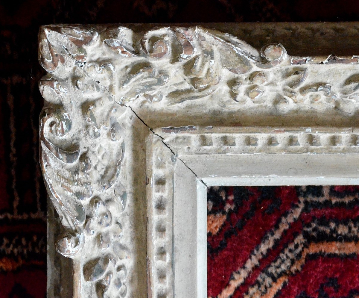Carved And Cerused Wooden Frame. Size F8.-photo-3