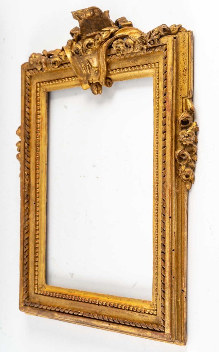 Cadre En Bois Sculpté Doré d'époque Louis XVI-photo-1