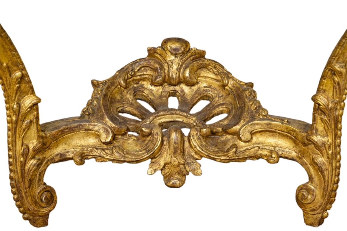 Console en bois sculpté doré d'époque Régence, début du XVIIIe siècle-photo-1