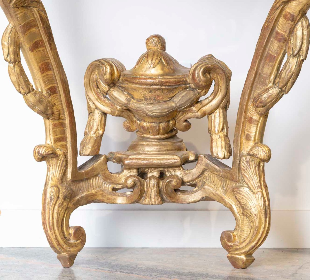 Transition Period Carved Giltwood Console-photo-2