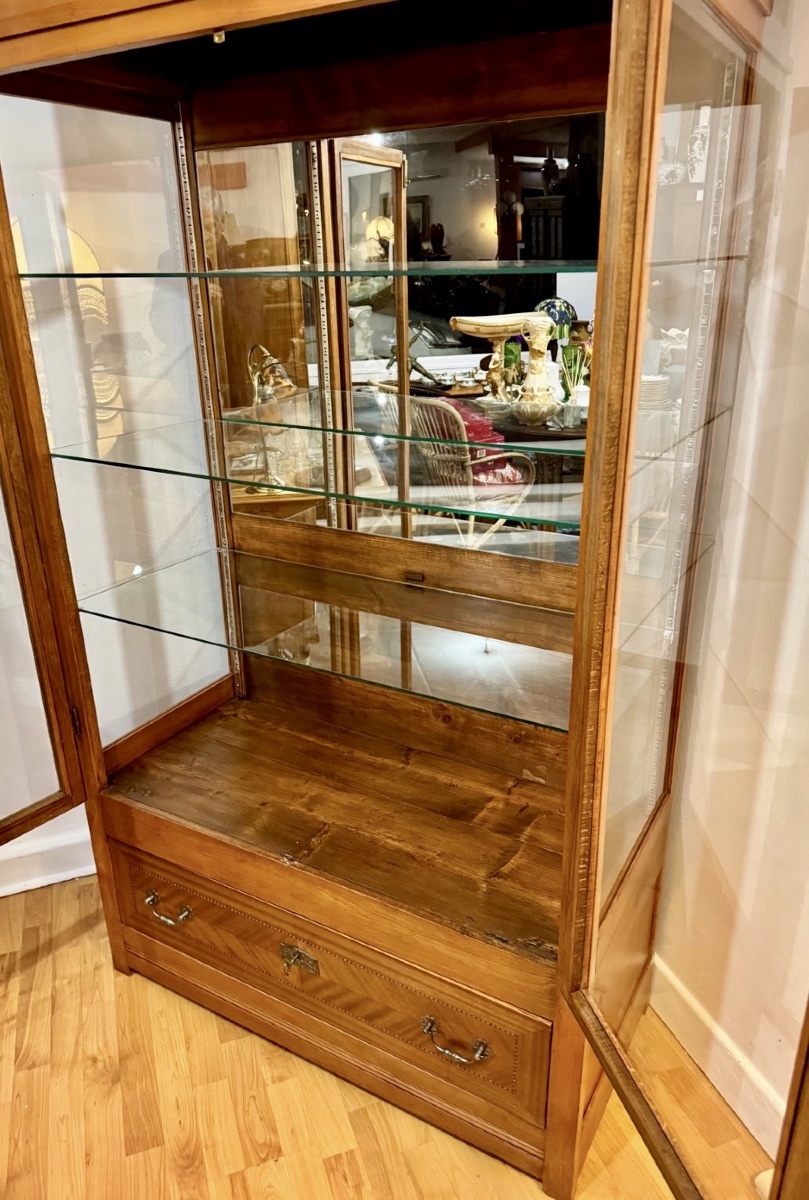Art Nouveau Display Case -photo-4