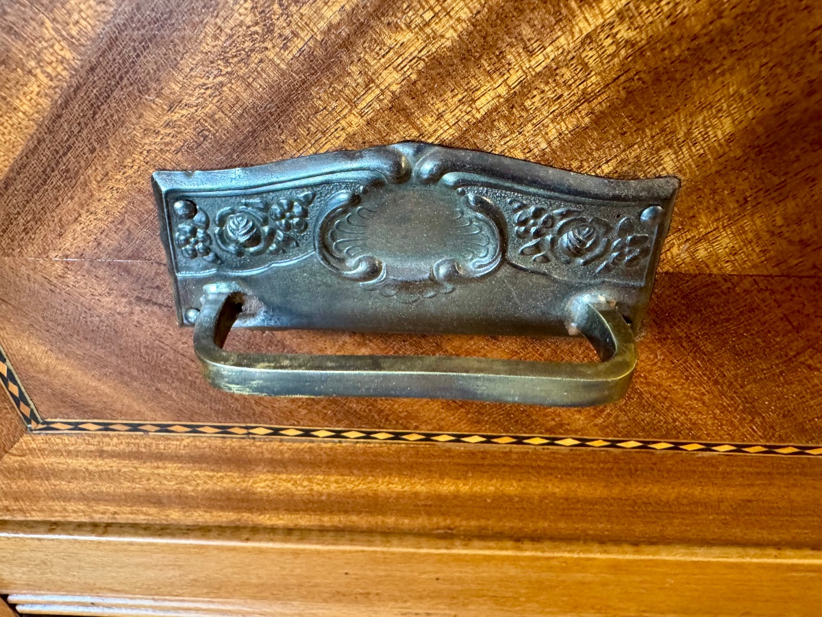 Art Nouveau Display Case -photo-7