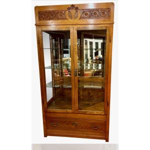 Vitrine Art Nouveau