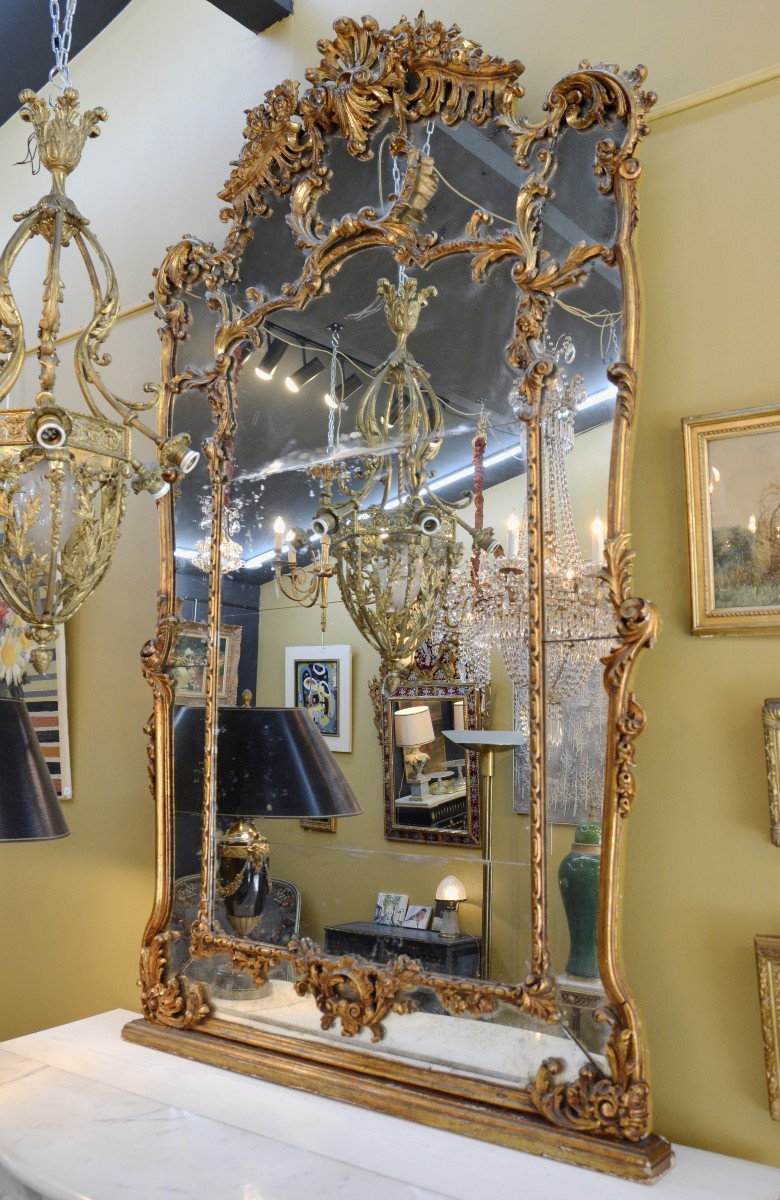 Grand miroir en bois doré, style Louis XV — XIXe siècle