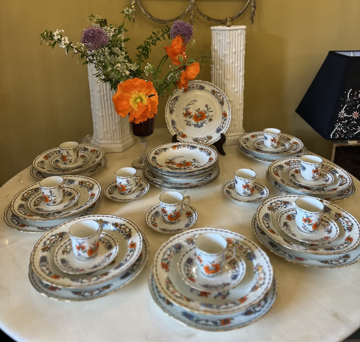 Limoges Porcelain Dinner Service, Old China Décor - Raynaud & Co, 20th Century