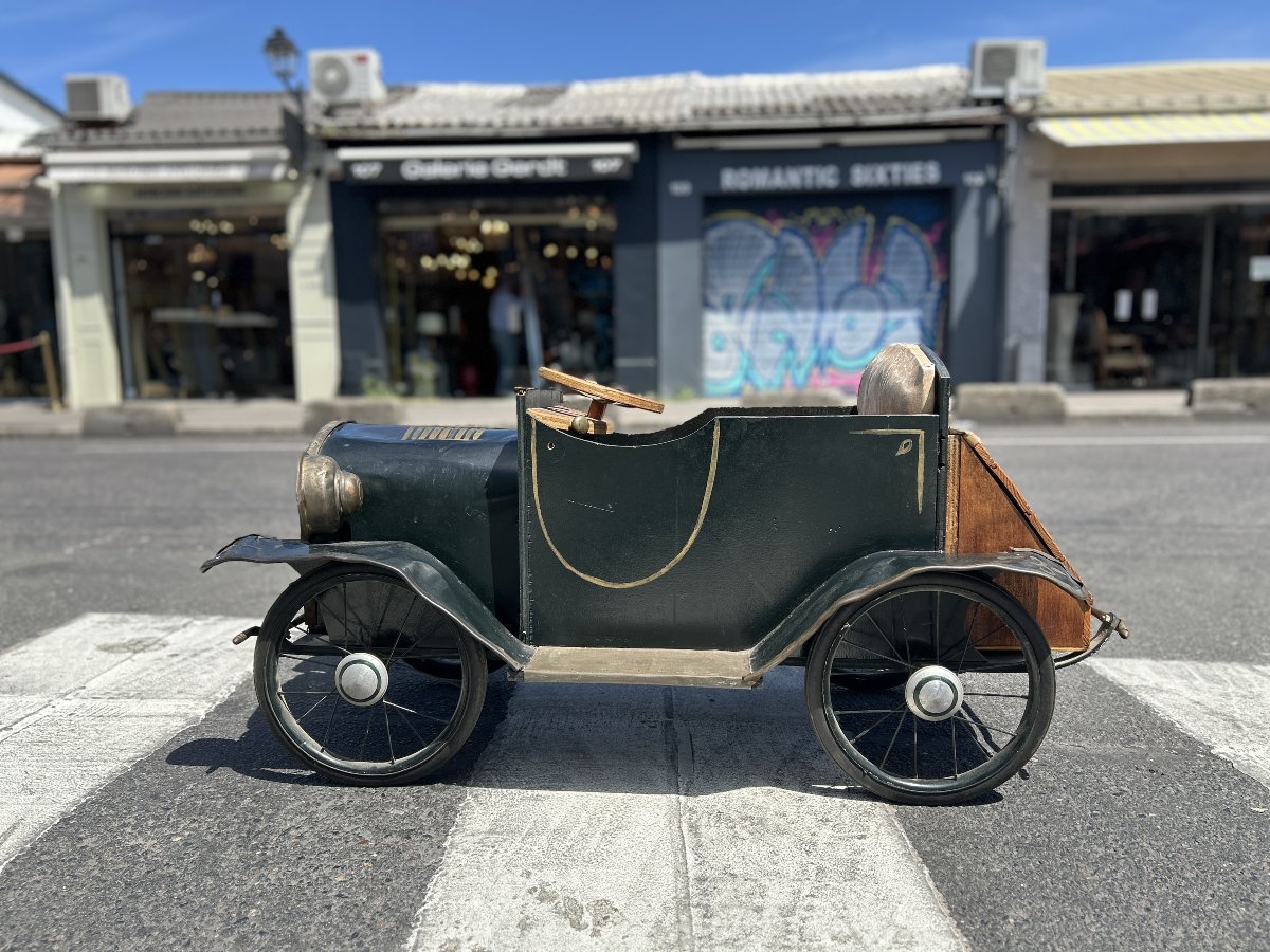 Voiture d'enfant, bois et métal laqué — années 1950