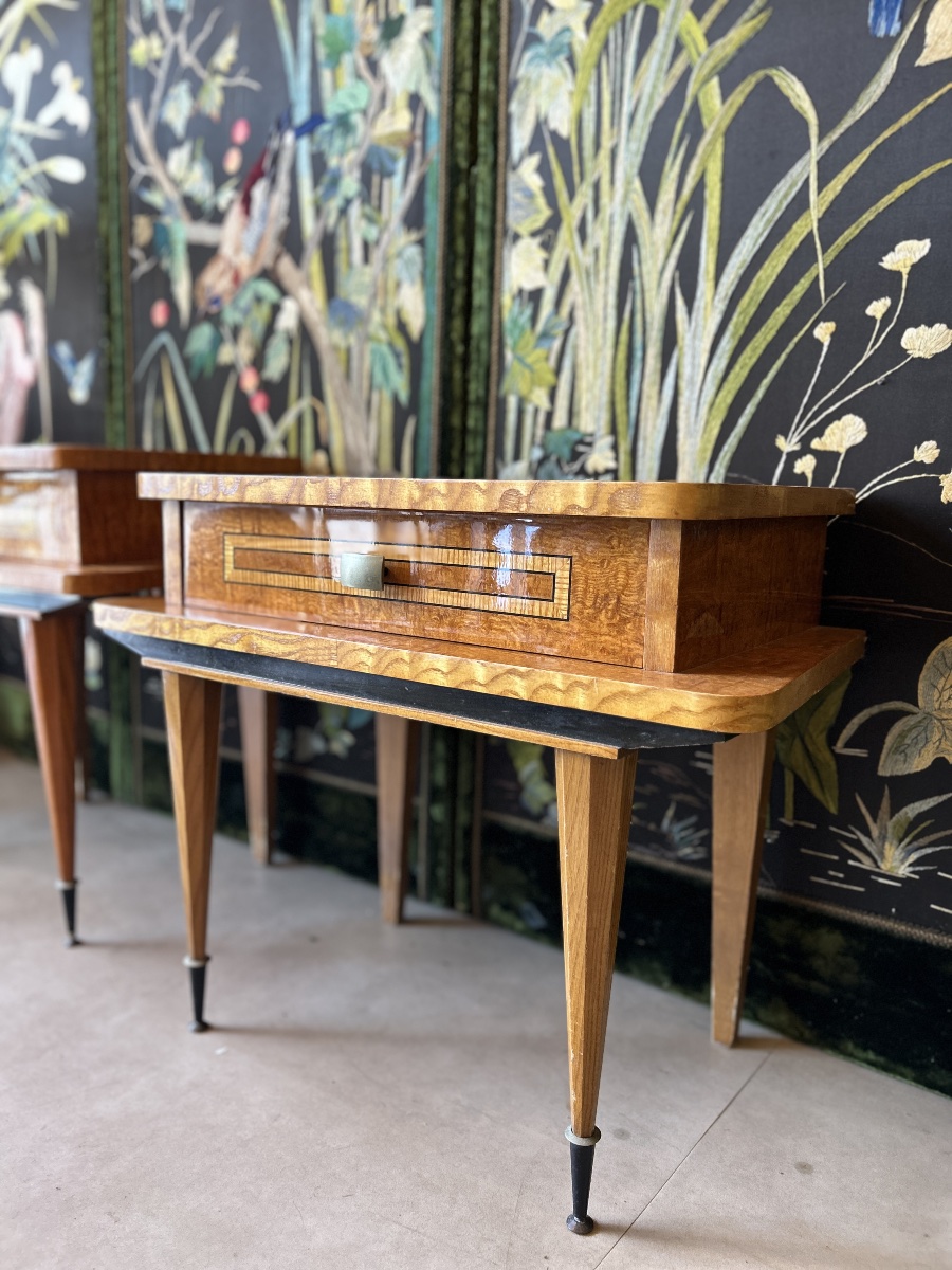 Paire de tables de chevet en bois plaqué, dans le goût Art Déco — années 1970-photo-1