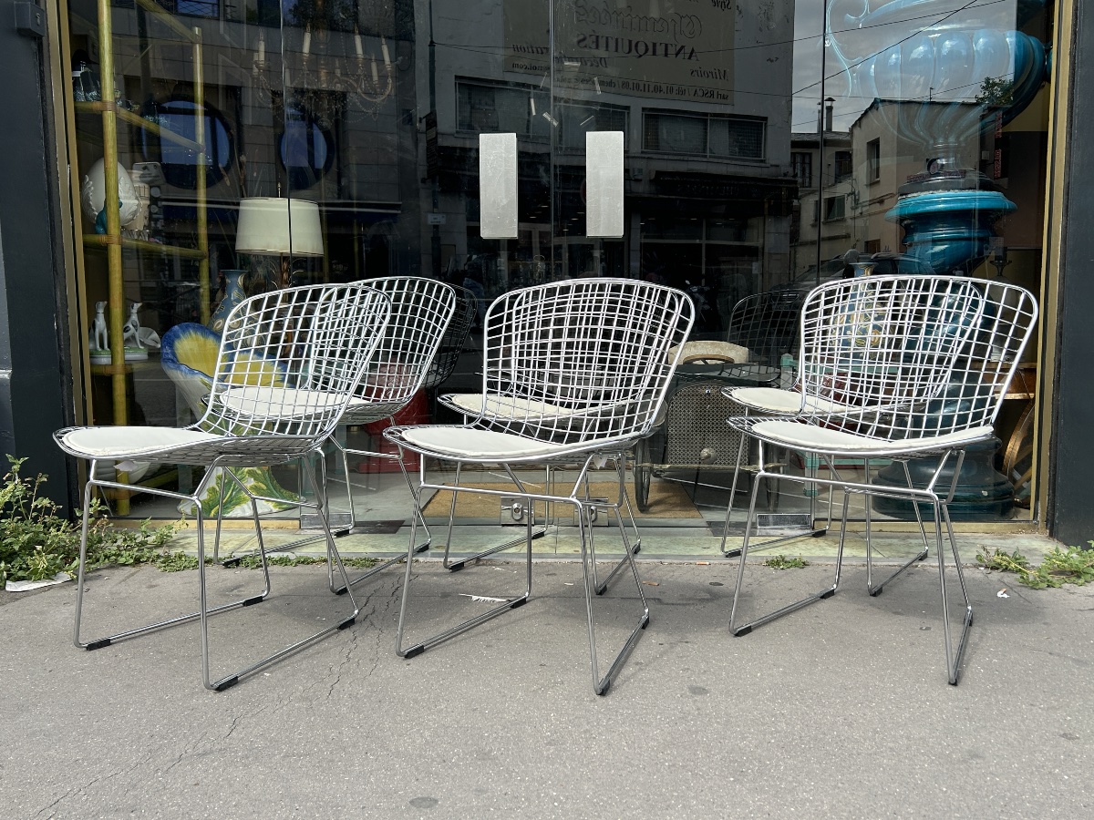 Série de 6 chaises style Bertoia en métal chromé avec coussins, XXe siècle — reproduction-photo-5