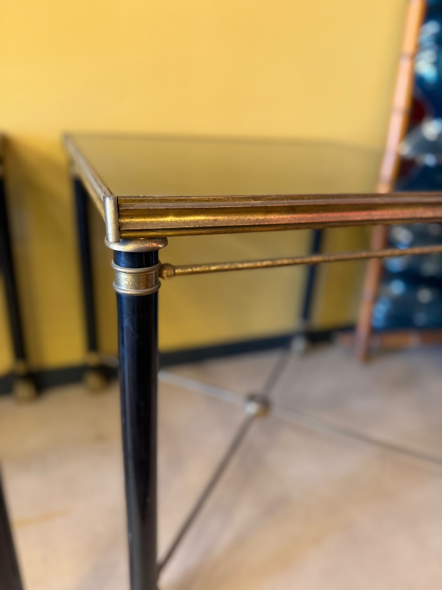 Pair Of Coffee Tables In Black-lacquered Metal And Brass, With Smoked Glass Tops — 20th Century-photo-2