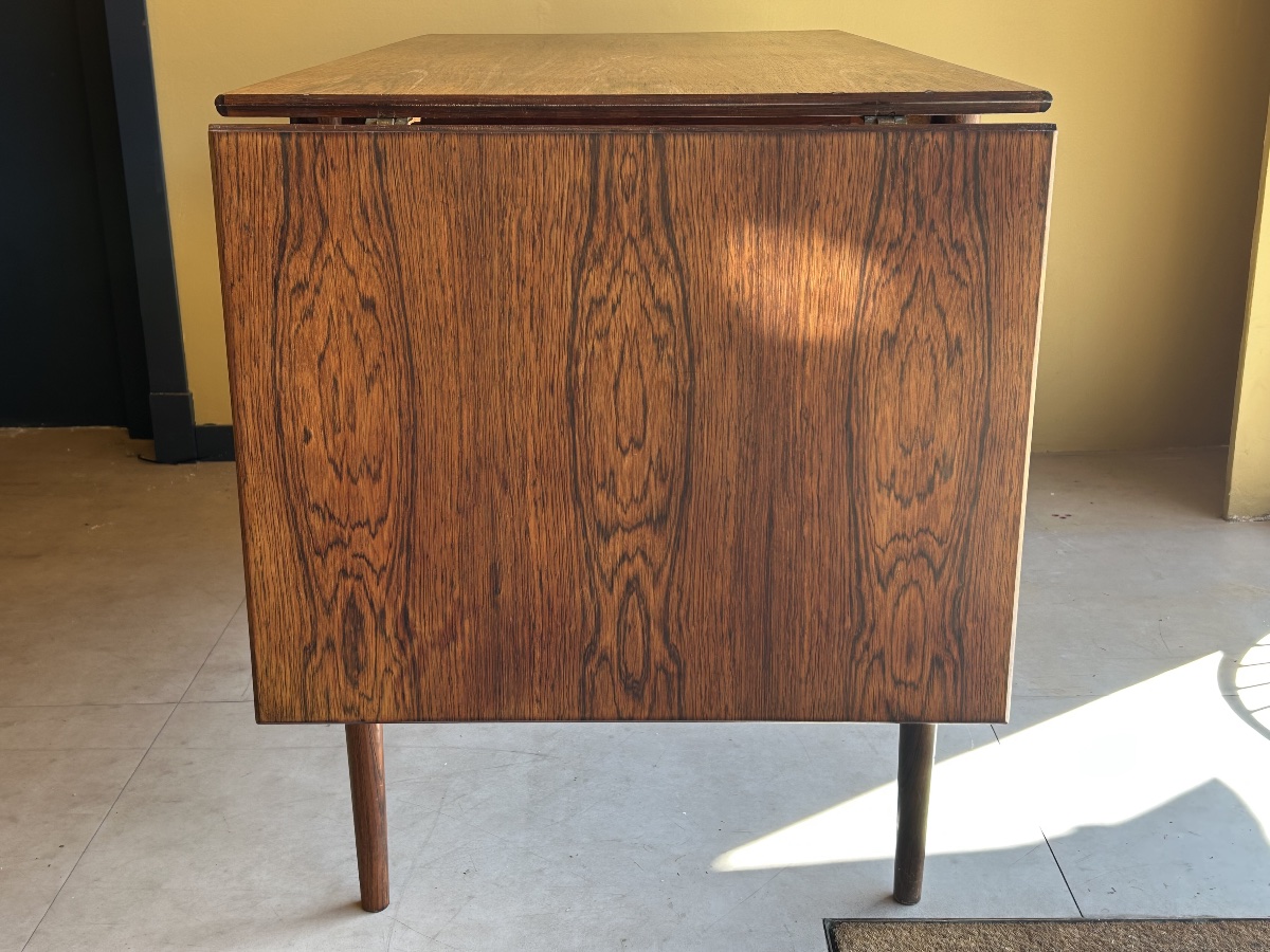 Bureau en palissandre à plateau extensible — Scandinavie, années 1960-photo-3