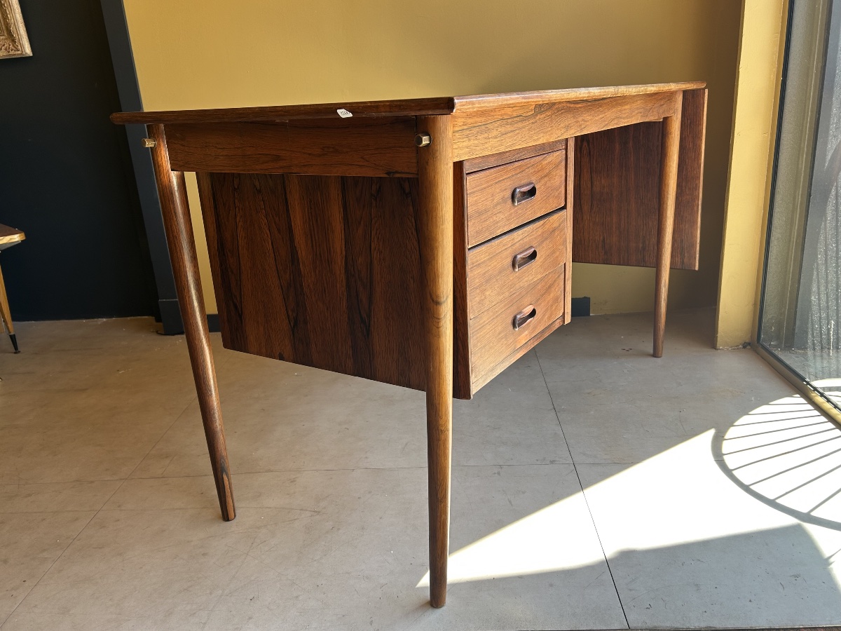 Bureau en palissandre à plateau extensible — Scandinavie, années 1960-photo-4