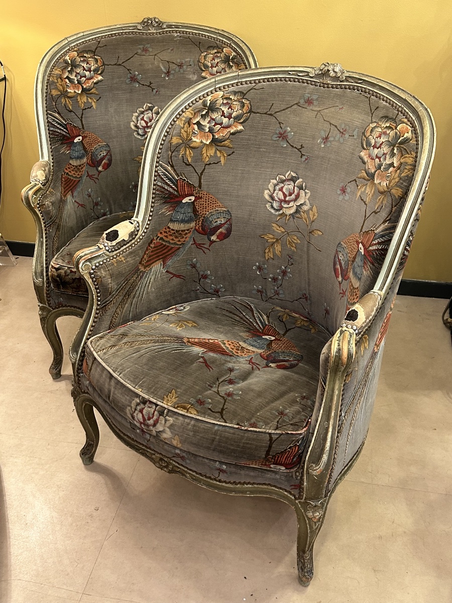 Paire de bergères en bois laqué, style Louis XV — XIXe siècle-photo-1