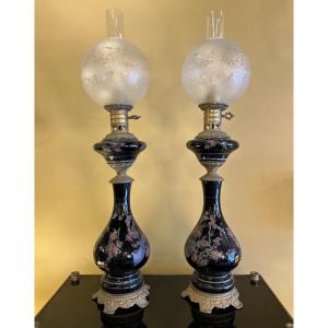 Paire de lampes à pétrole électrifiées à décor japonisant — XXe siè