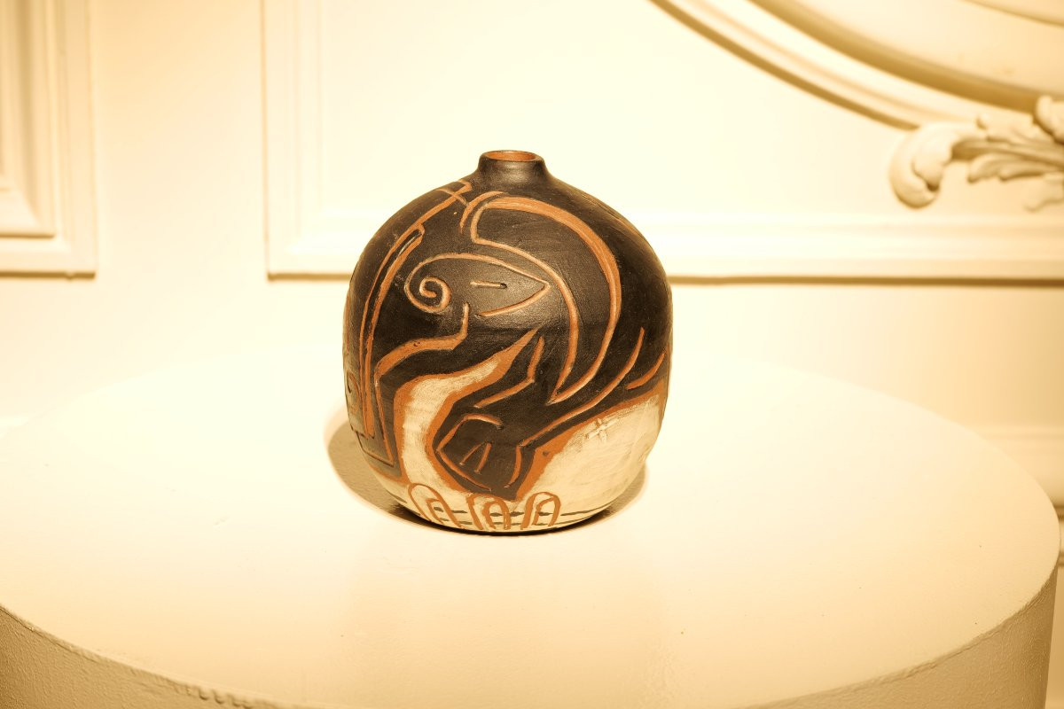 Ceramic Bull Vase, A Unique Piece By Kelli Bedrossian-photo-3