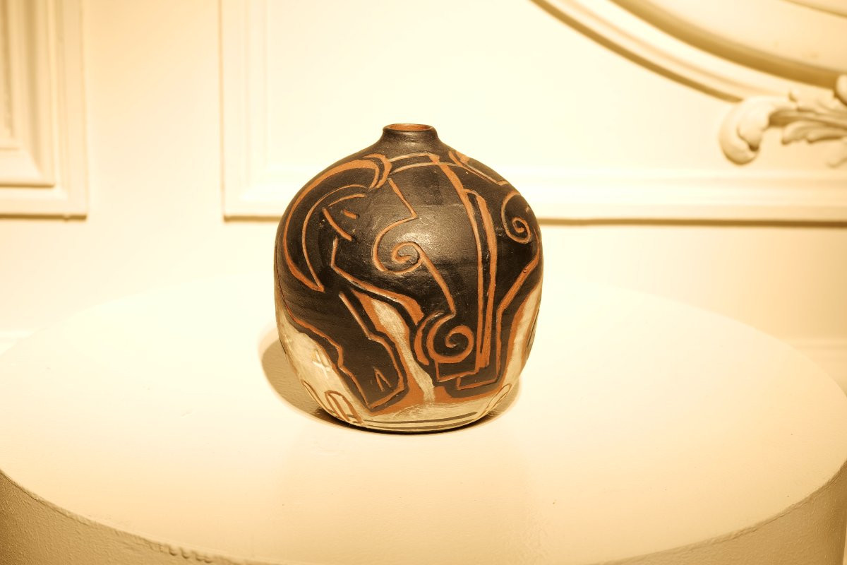 Ceramic Bull Vase, A Unique Piece By Kelli Bedrossian-photo-2