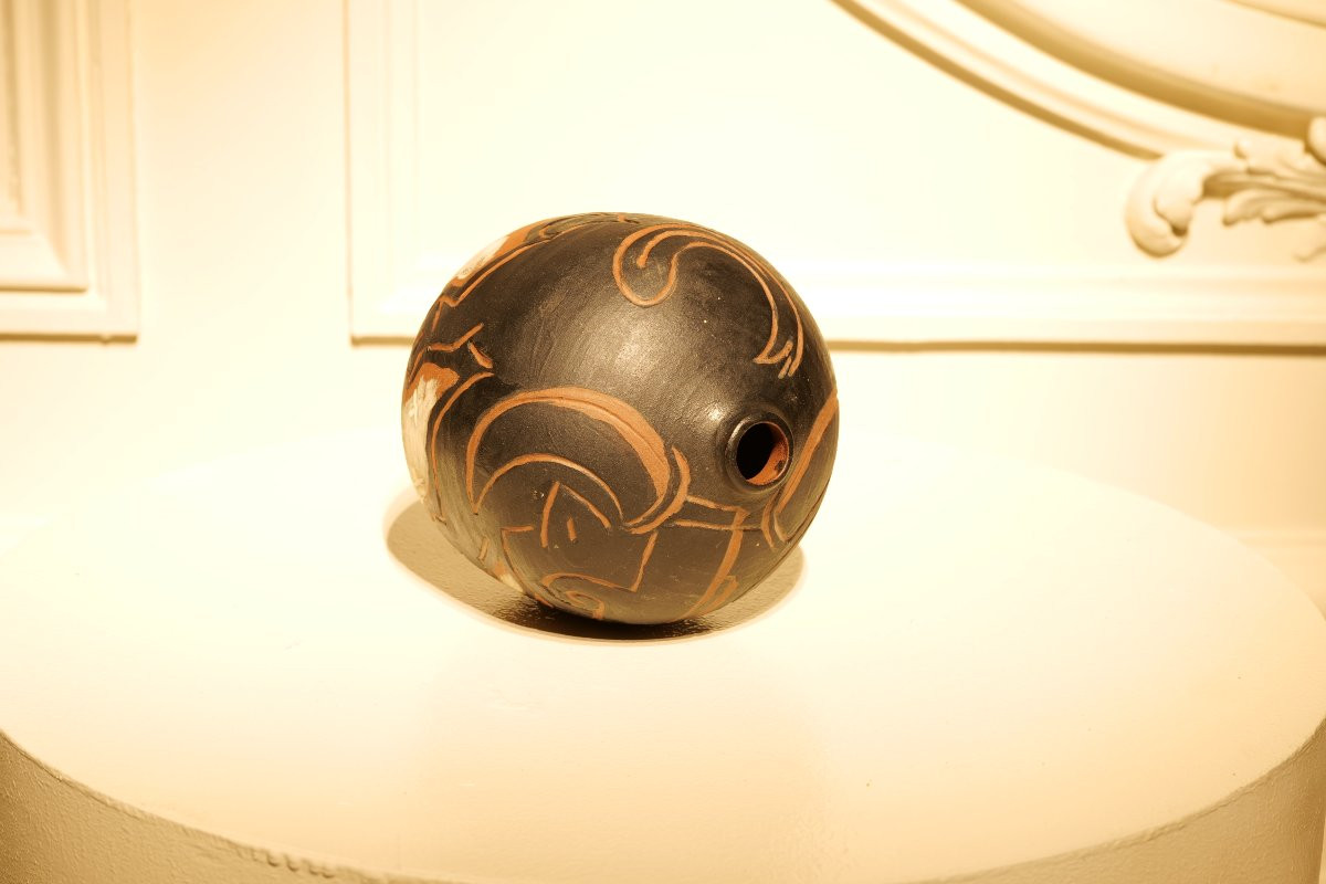 Ceramic Bull Vase, A Unique Piece By Kelli Bedrossian-photo-4