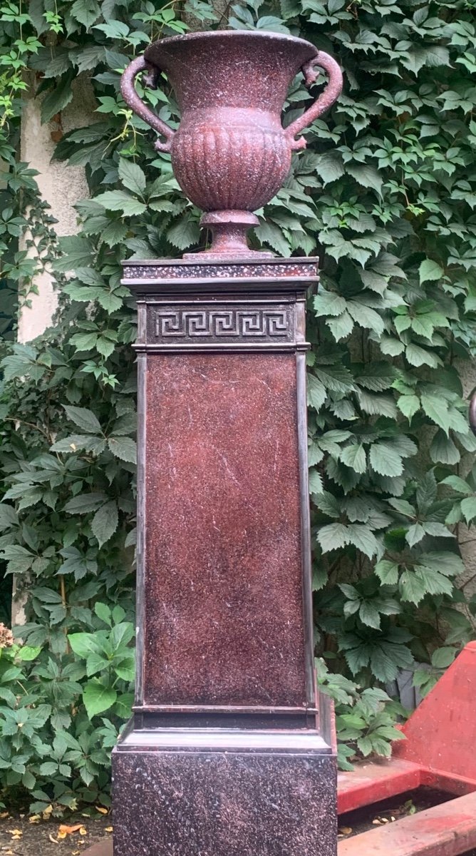 Archaic Vase On  Greek Motif Pedestal Imitating Porphyre, Cast And Polished Steel, Circa 1860 -photo-2