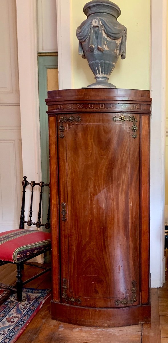 Paire de  Piedestaux-cabinets En Acajou Neo Classiques 