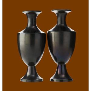 Pair Of Neo-classical Black Vases On Red Background, Ceramic By Ph Lundgren, 19th Century