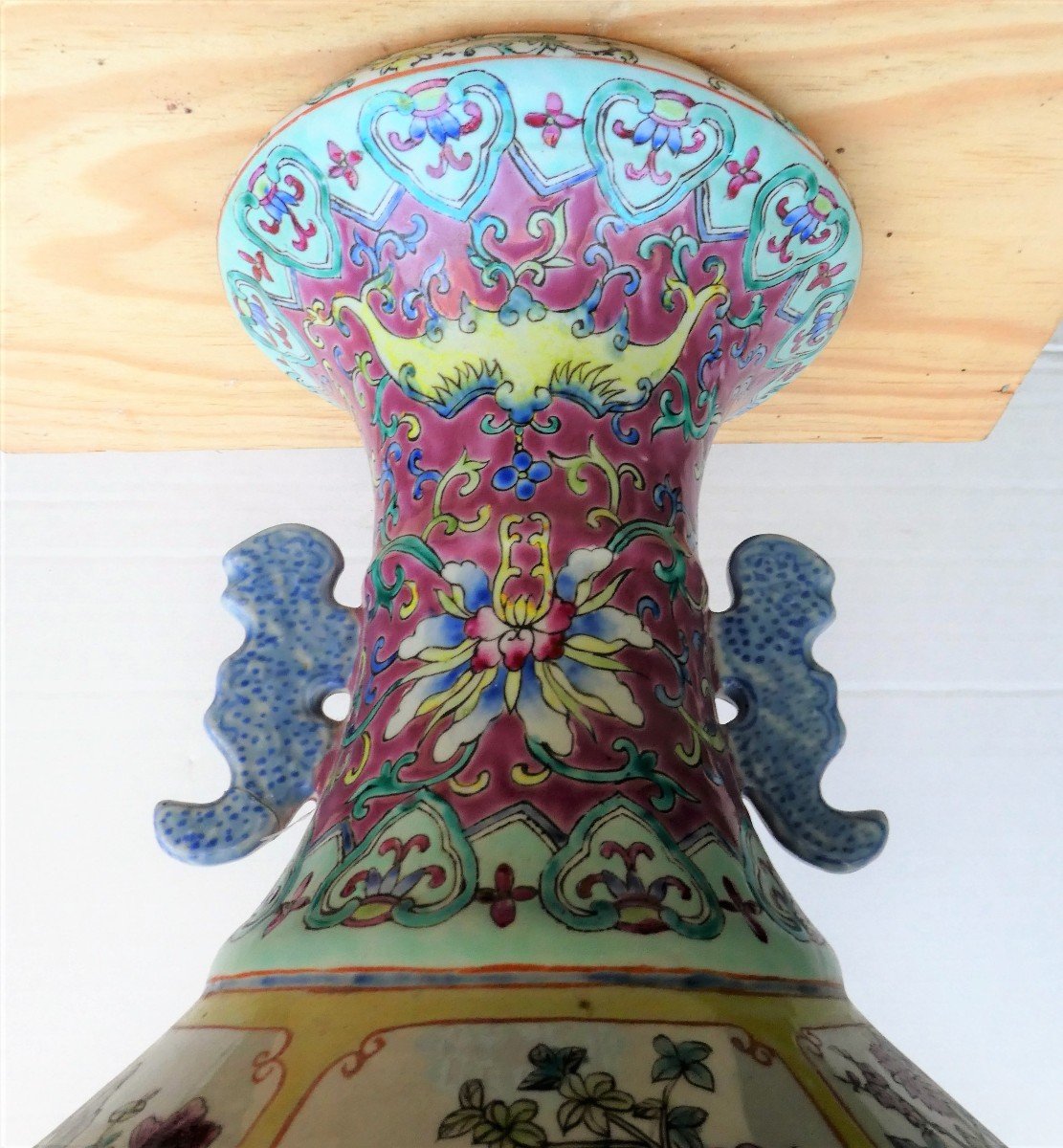 Ancient China Vase-photo-5