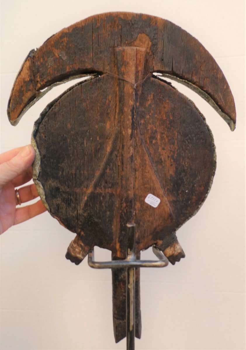 Mahongwé Reliquary From Gabon-photo-4
