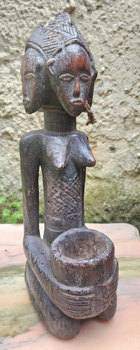 Porteuse De Coupe Mboko Luba - Shankadi Du Zaïre