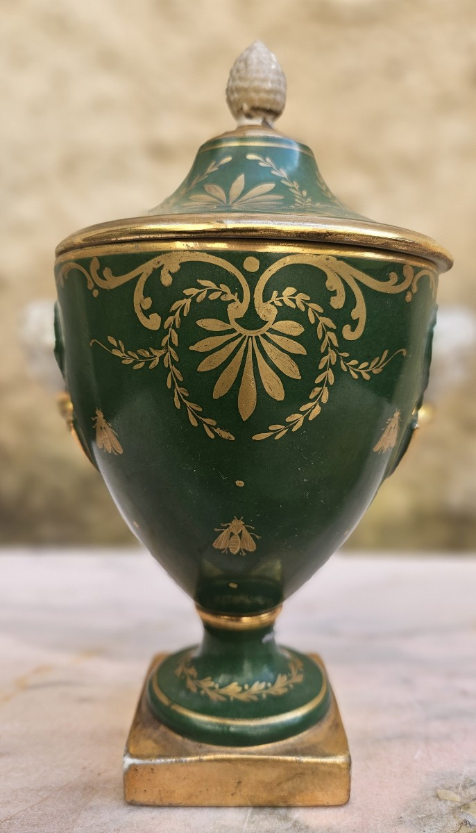 Napoleon I Paris Porcelain Covered Pot-photo-2