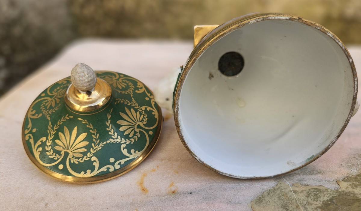 Napoleon I Paris Porcelain Covered Pot-photo-4