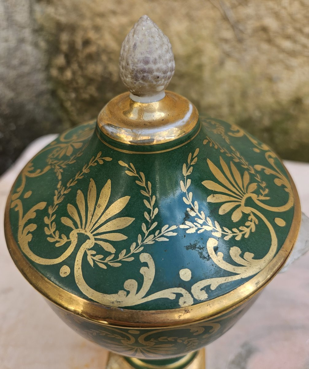 Napoleon I Paris Porcelain Covered Pot-photo-4