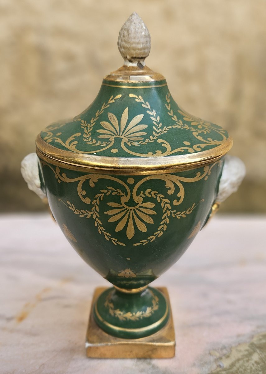 Napoleon I Paris Porcelain Covered Pot-photo-8