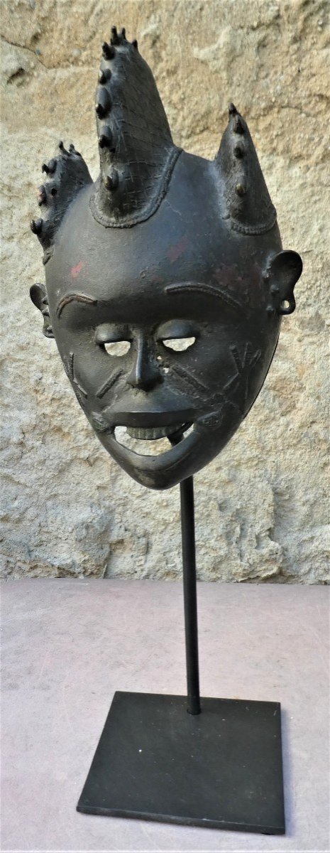 Igbo Bronze Mask From Nigeria-photo-2