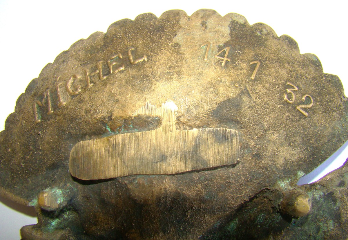 Très Beau Cendrier Ou Vide-poche En Bronze, Décoré d'Un Sujet Féminin-photo-2