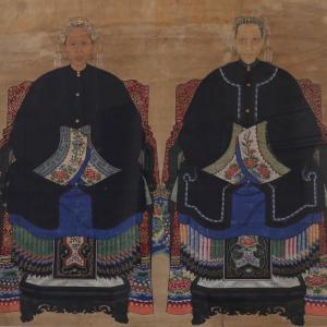 Portrait D’ancêtres De Deux Femmes
