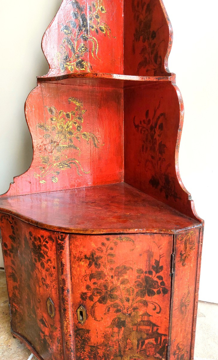 Etagère d'angle peinte.-photo-2