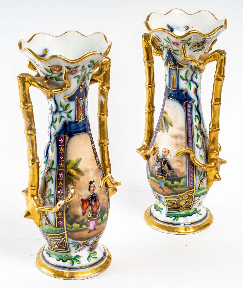Decor Polychrome Au Chinois Paire De Vases En Porcelaine De Bayeux-photo-2
