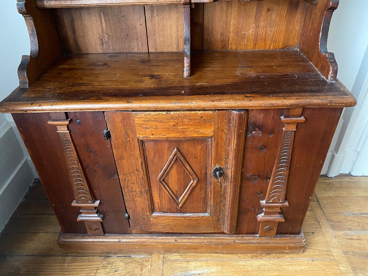 Small Swiss Dresser Cabinet In Larch End Of 17 Eme Century-photo-4